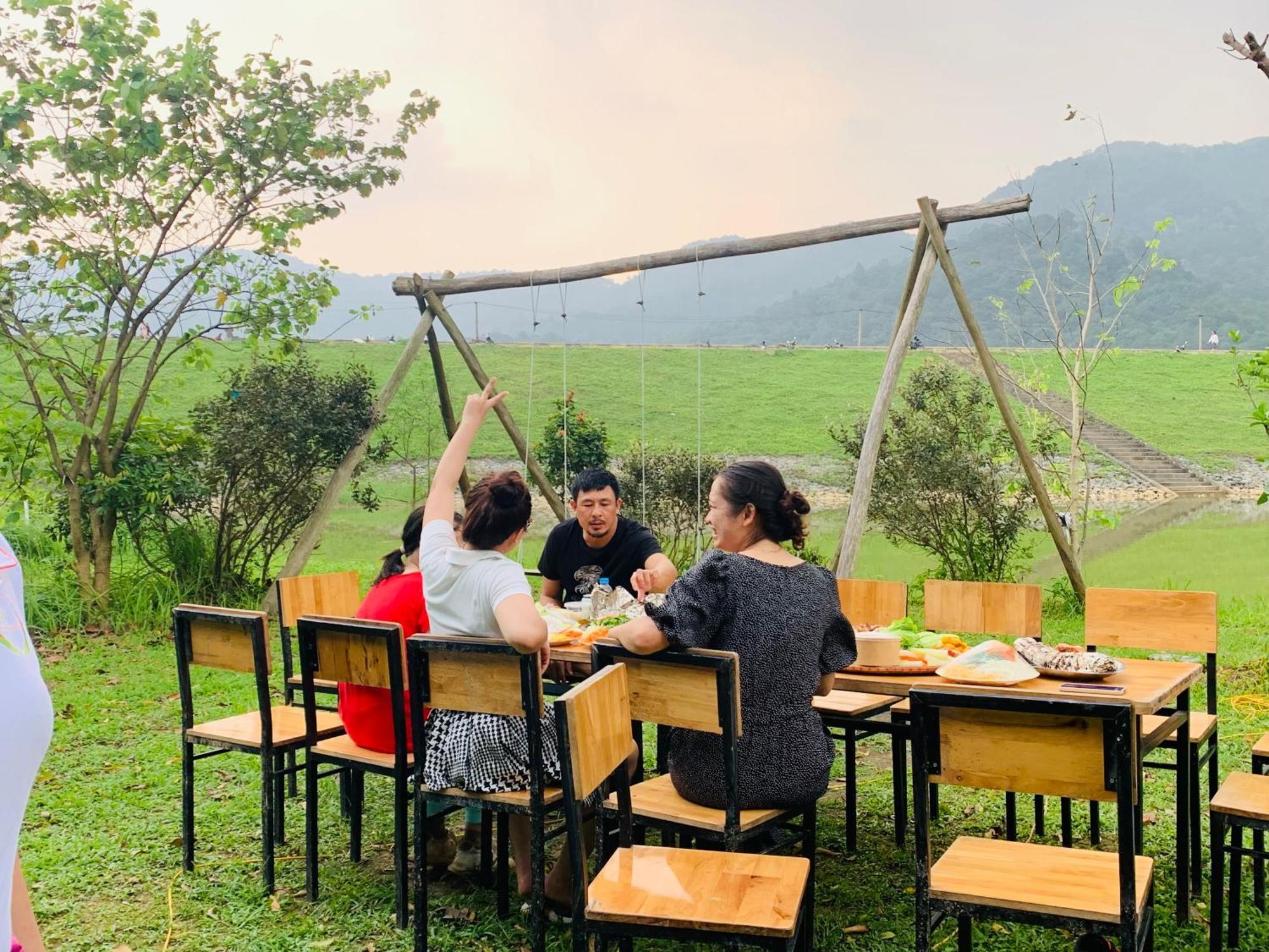 Chu Thien Homestay And Camping Ханой Екстер'єр фото